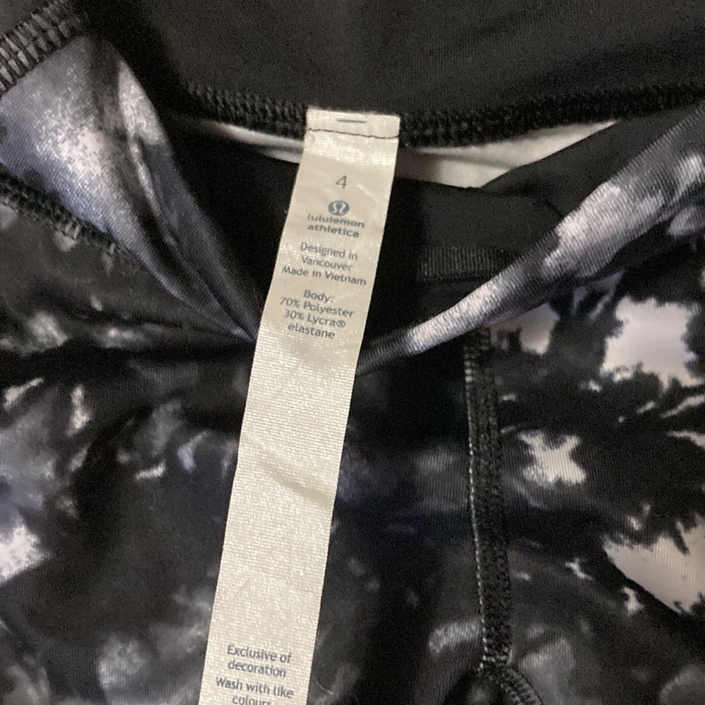 Lululemon - Picture 2 of 2